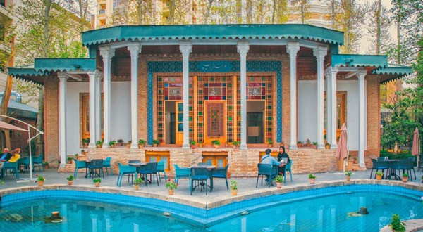 کافه باغ موزه هنر ایرانی